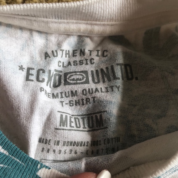 Men’s ECKO UNLTD short sleeve floral tee size M - Picture 3 of 4